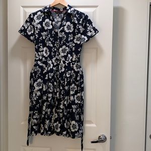 Brooks Brothers, beautiful pima smooth cotton dress, nice weight, like new
